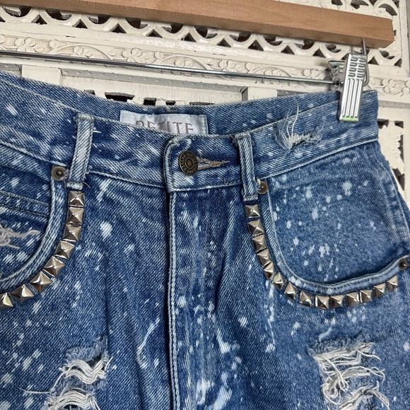 Vintage Petite Sophisticate Bleached Distressed Denim Cut Off Shorts Sz XS - Picture 4 of 7